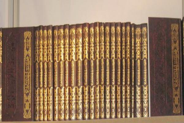 كتب تاريخية جديدة للبيع 