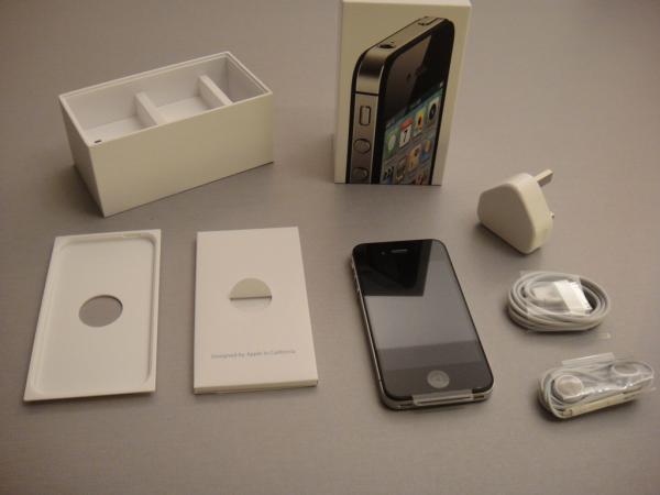 For Sale : Brand New Apple iPhone 4S 64GB Unlocked